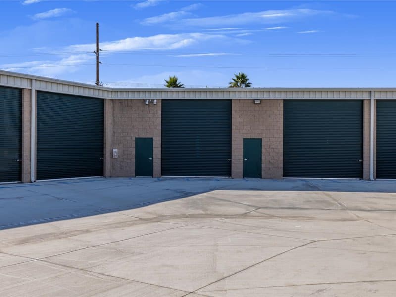 Closed Garage Doors and Outrig Indio